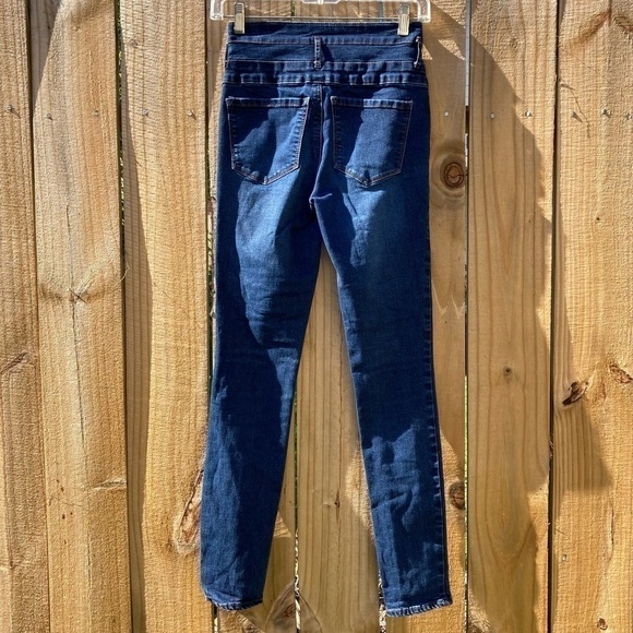 0 REFUGE high waist skinny stretchy dark wash Jeans.  (Jeggings) - Picture 13 of 16